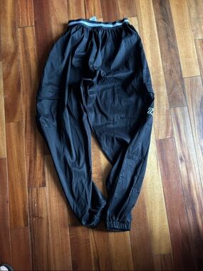 Zumba parachute Track Pants with cargo pockets